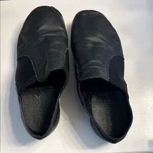 Women’s jazz shoes